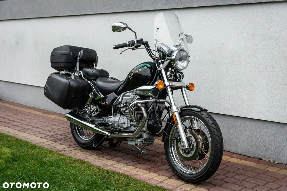 Moto Guzzi Nevada