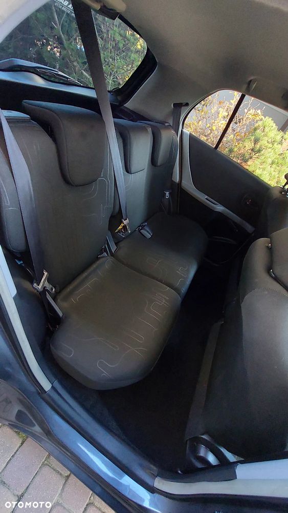 Toyota Yaris 1.0 Sol - 13