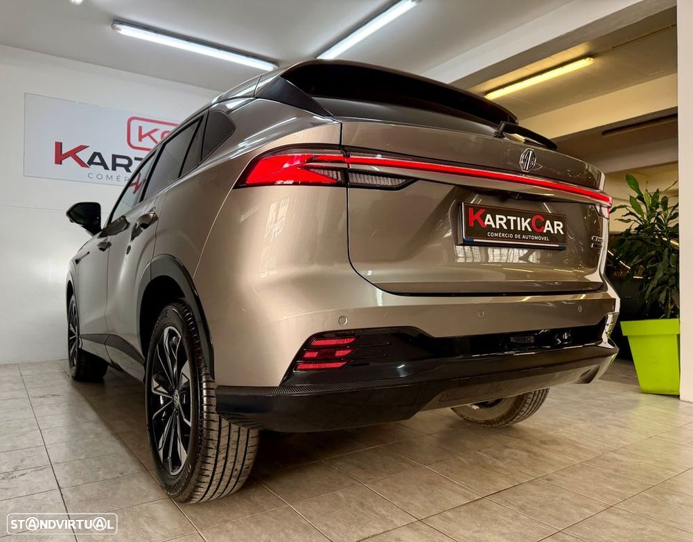 MG HS 1.5 T Luxury AT - 9