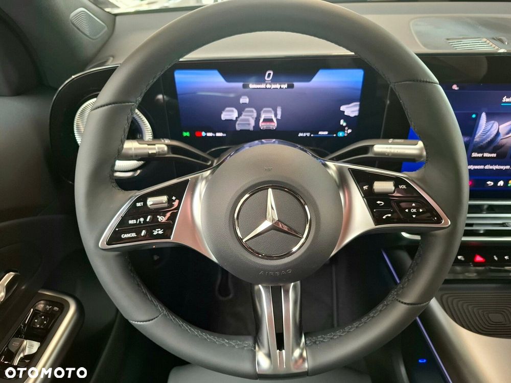 Mercedes-Benz GLB - 20