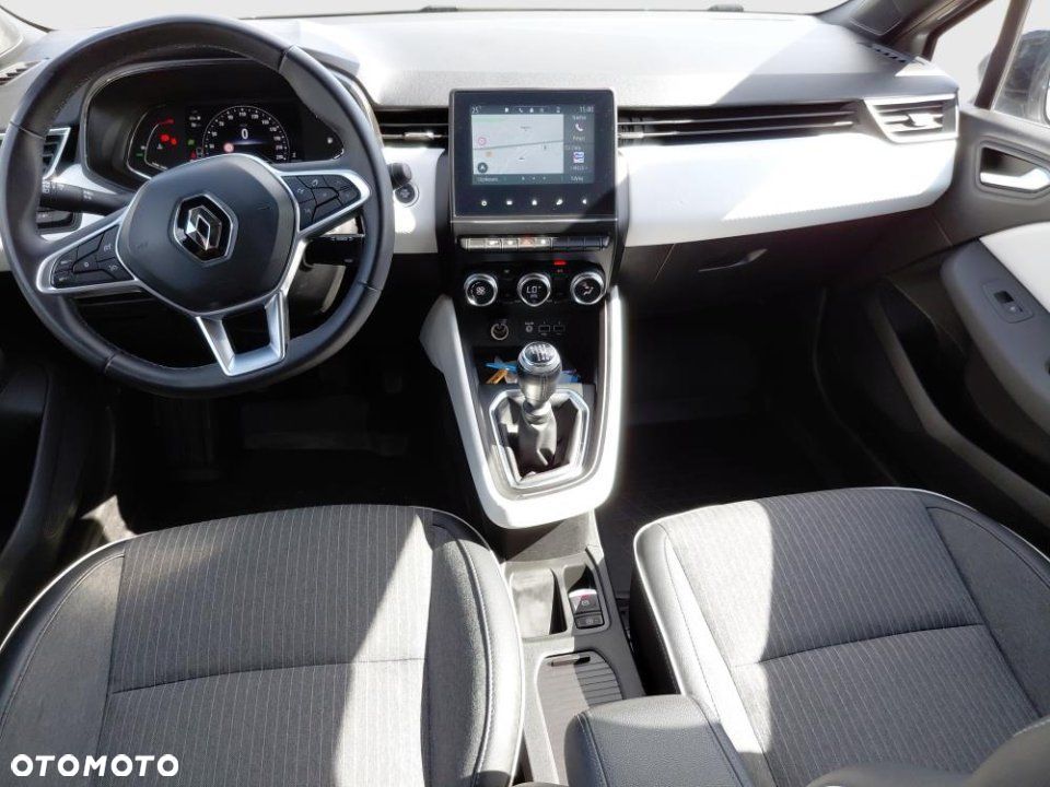 Renault Clio - 12