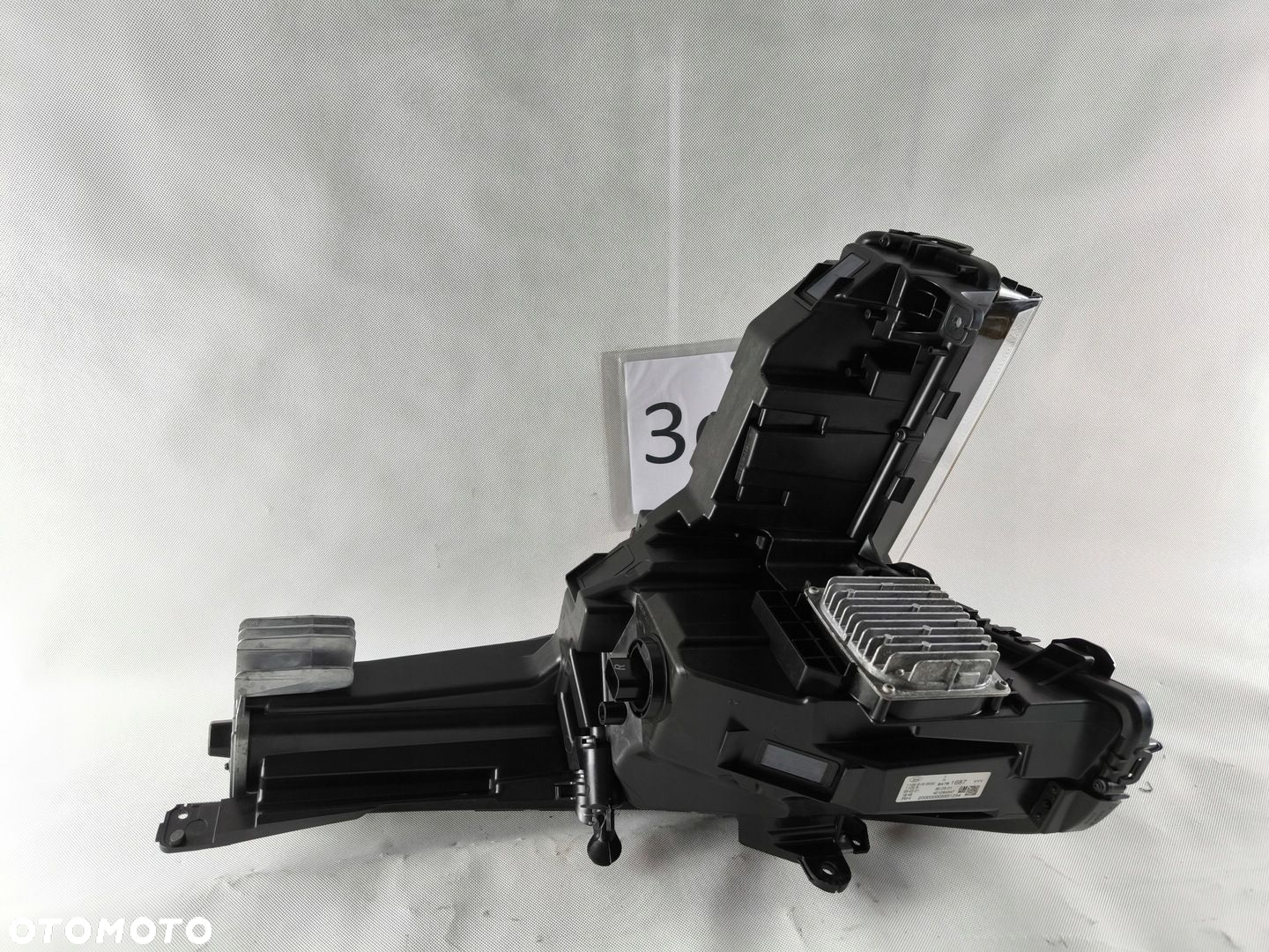 CADILLAC XT4 FULL LED PRAWY REFLEKTOR LAMPA 84761687 - 8