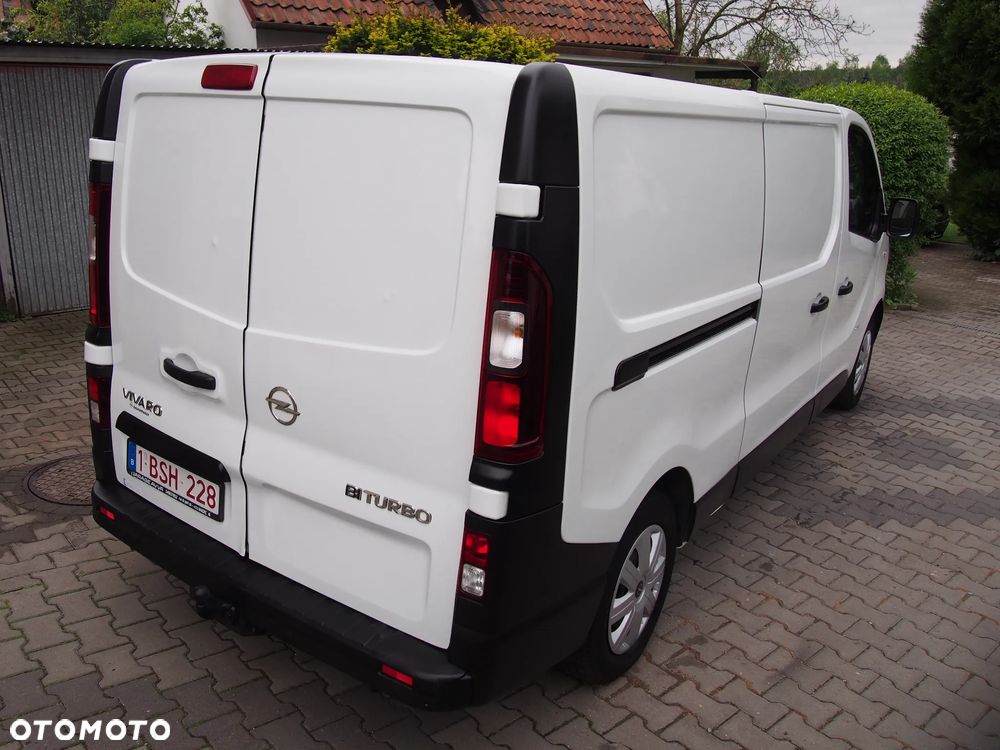 Opel vivaro - 5