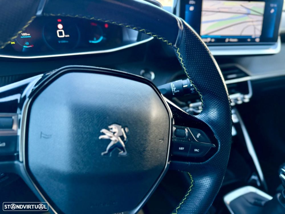 Peugeot 2008 1.2 PureTech GT - 20