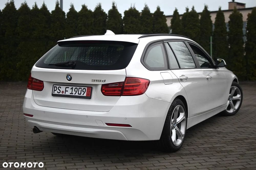 BMW Seria 3 318d DPF - 7