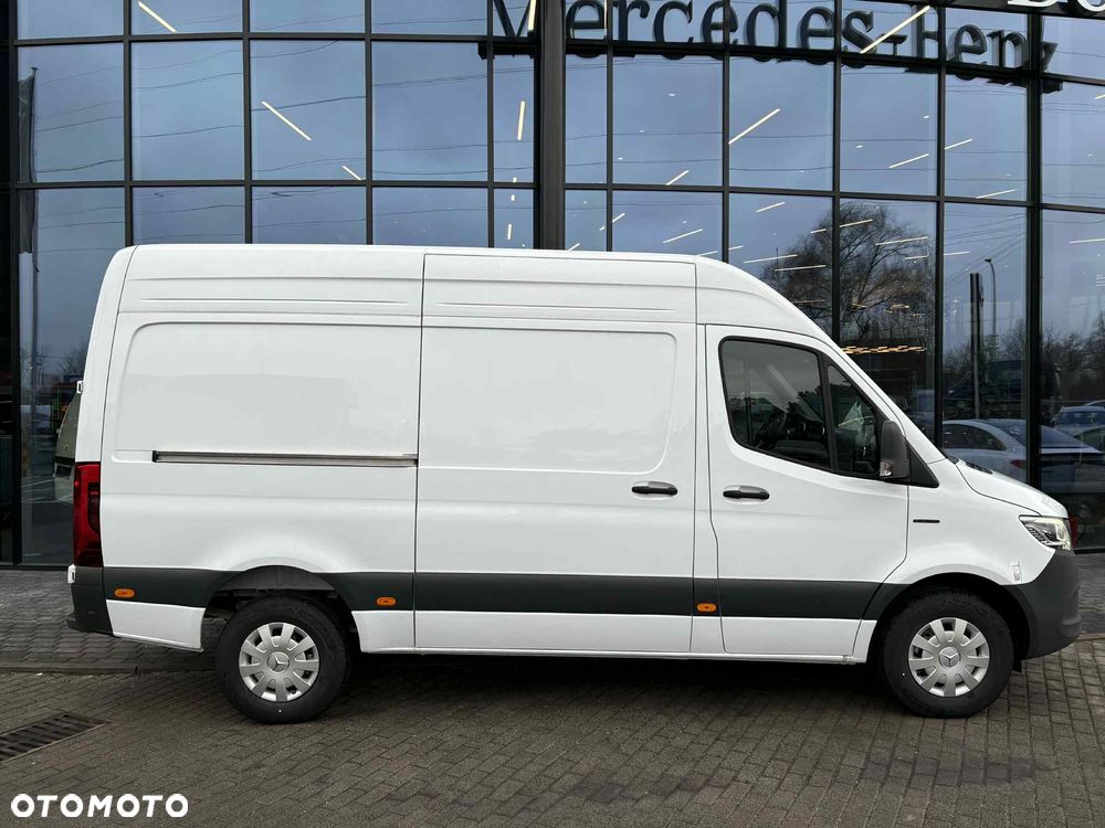 Mercedes-Benz eSprinter - 4
