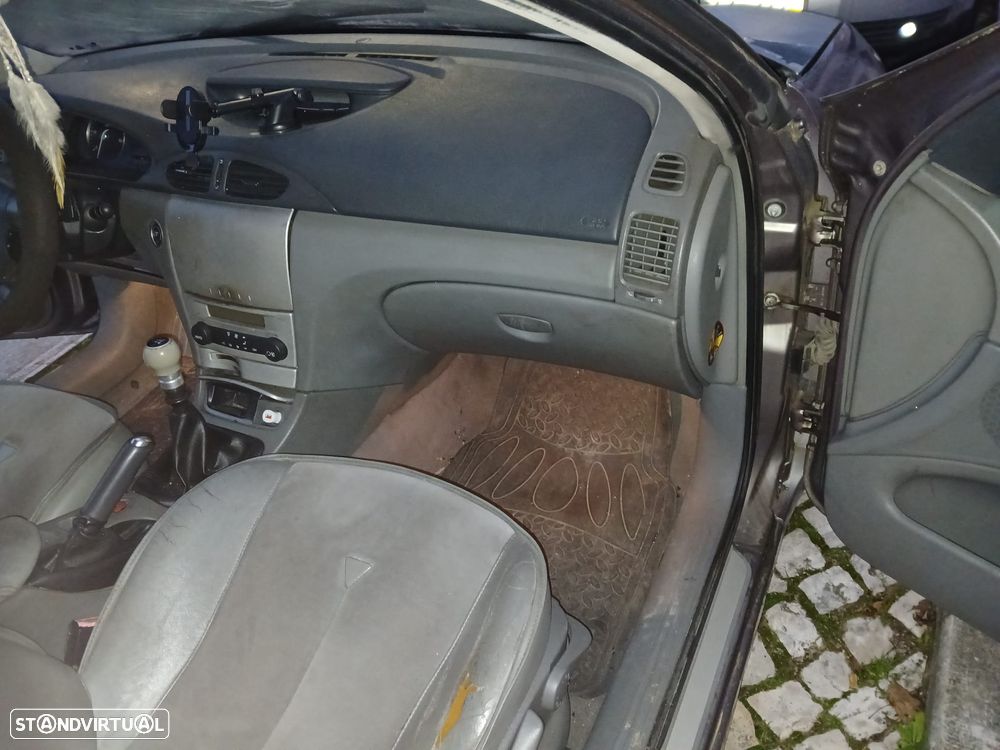 Renault Laguna Break 1.9 dCi Dynamique - 8