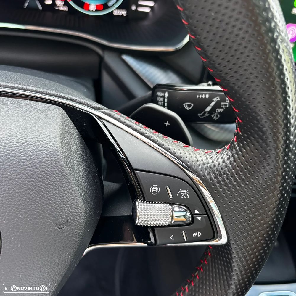 Skoda Octavia Break 1.4 TSI iV DSG RS Plus - 17