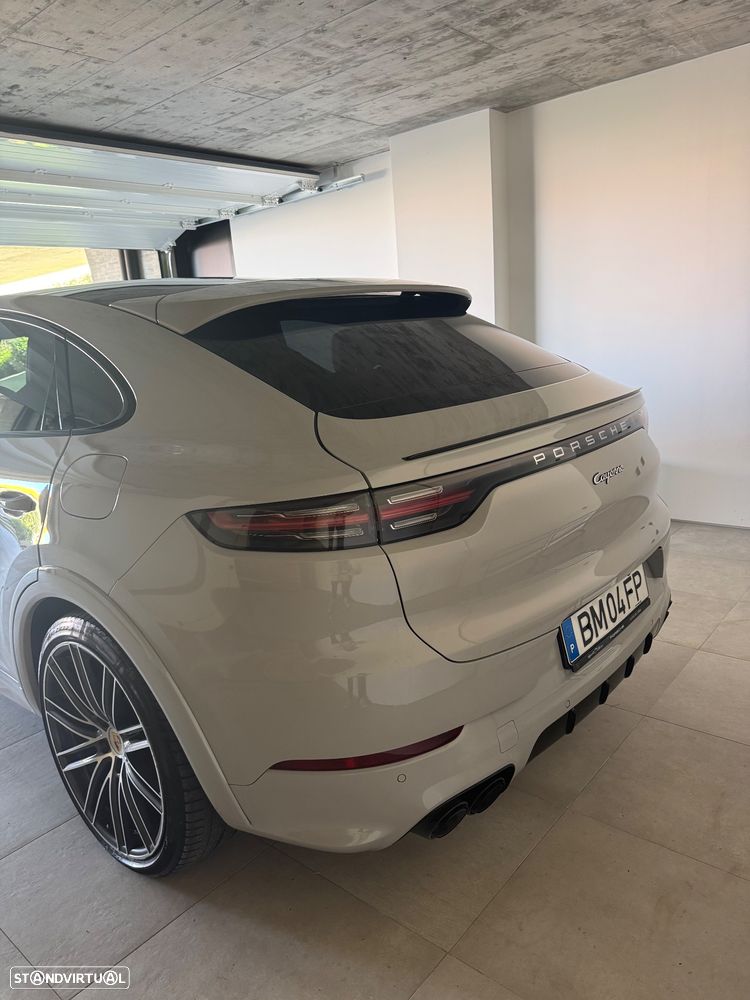 Porsche Cayenne S E-Hybrid - 4