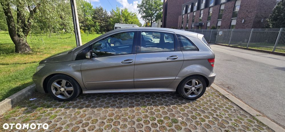 Mercedes-Benz Klasa B - 2