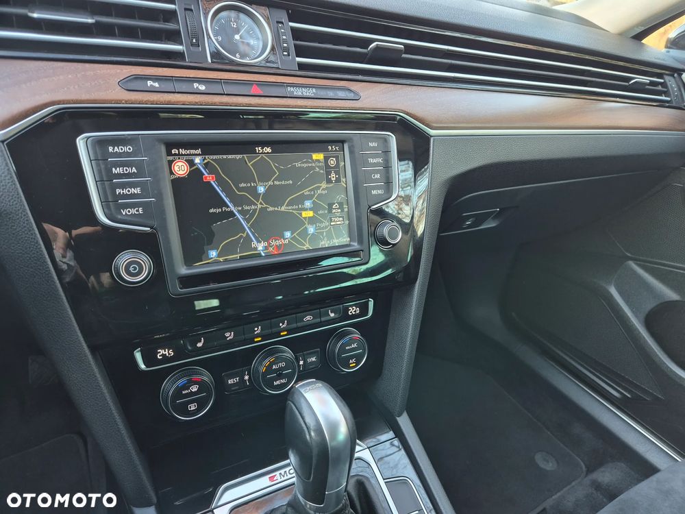 Volkswagen Passat 2.0 TDI Bi-Turbo BMT 4Mot Highline DSG - 28