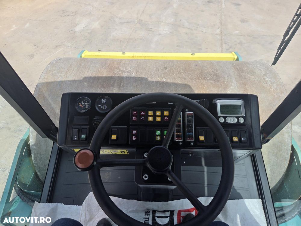 Ammann ASC110, 2018, 445h, Masa operationala 15tone, latime tambur 2,1m, lungime totala 5,7m, motor 115KW, posibilitate leasing 3 ani, STARE FOARTE BUNA-65.900 EUR+Tva - 12