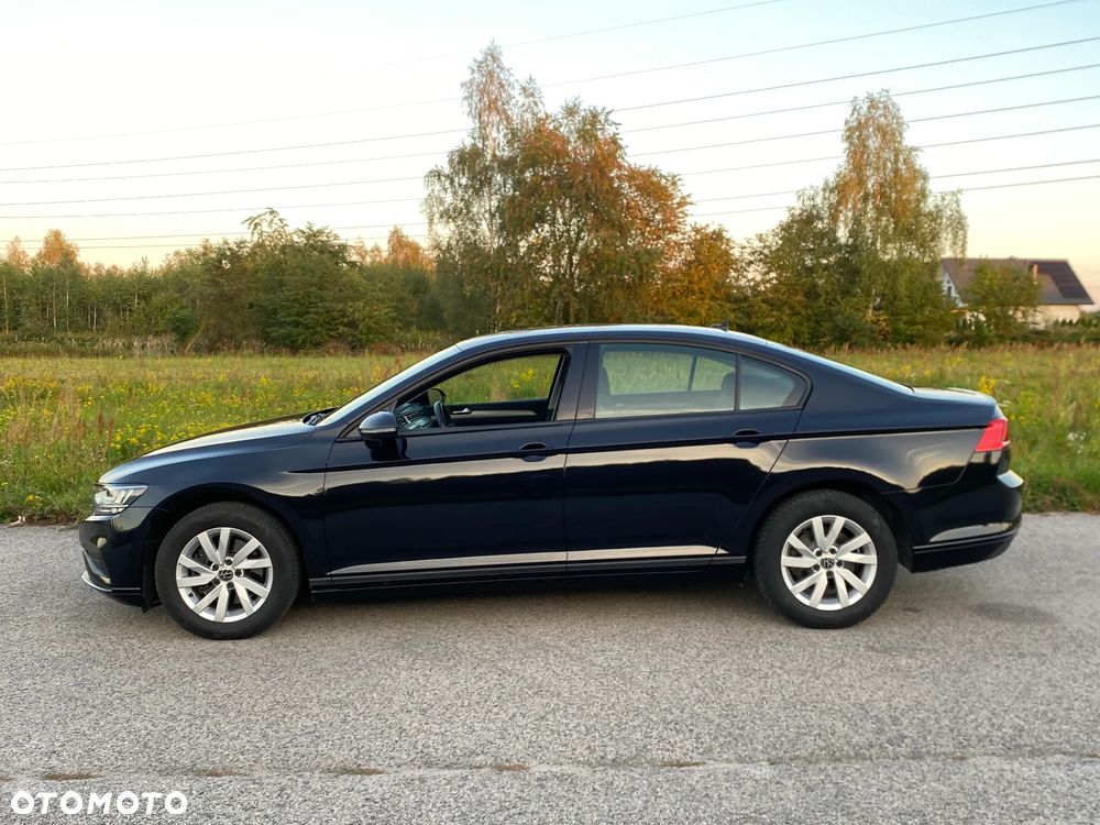 Volkswagen Passat - 8