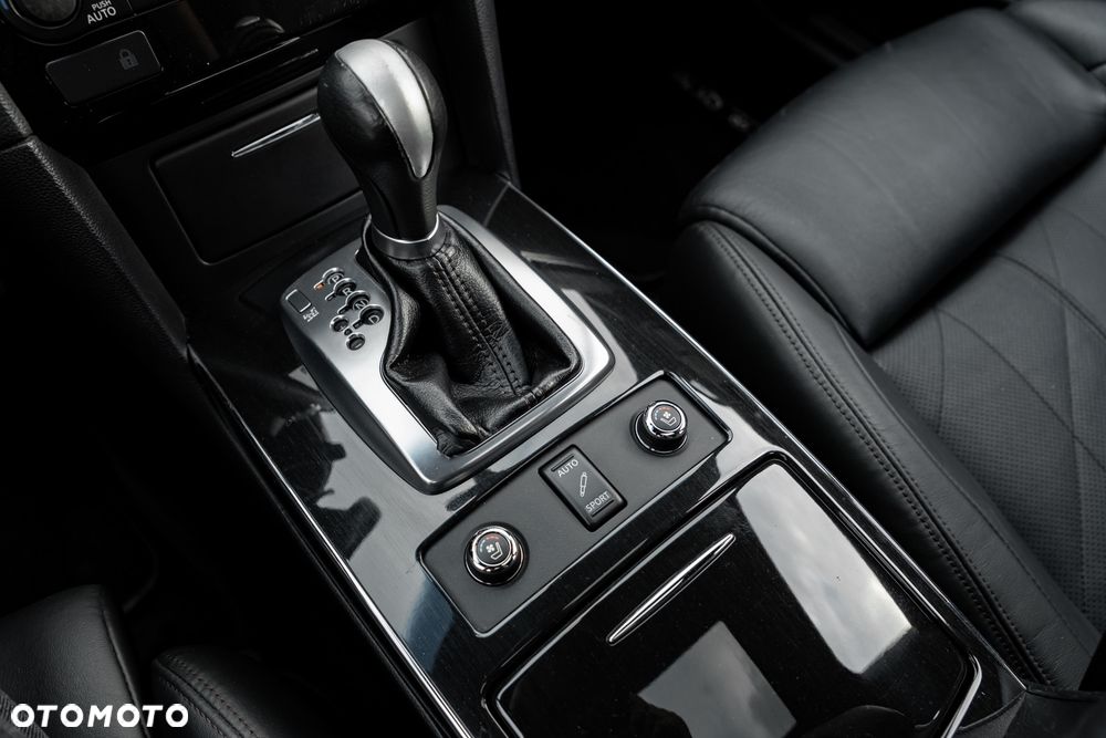 Infiniti FX FX30d AWD S - 32