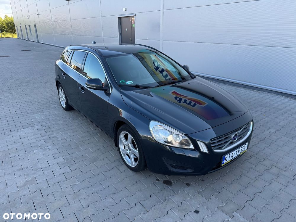 Volvo V60 D3 Momentum - 11