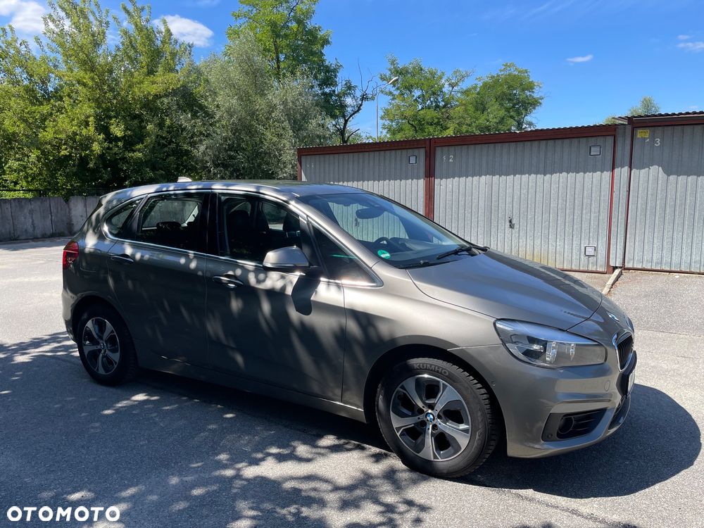 BMW Seria 2 218i - 13