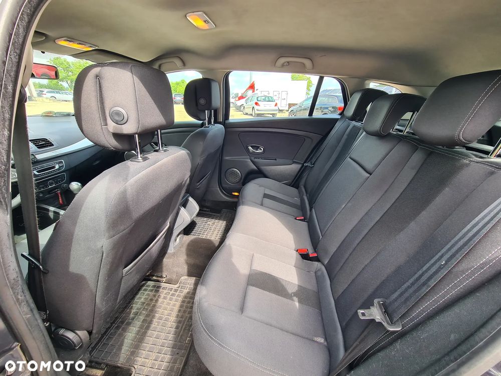 Renault Megane - 30