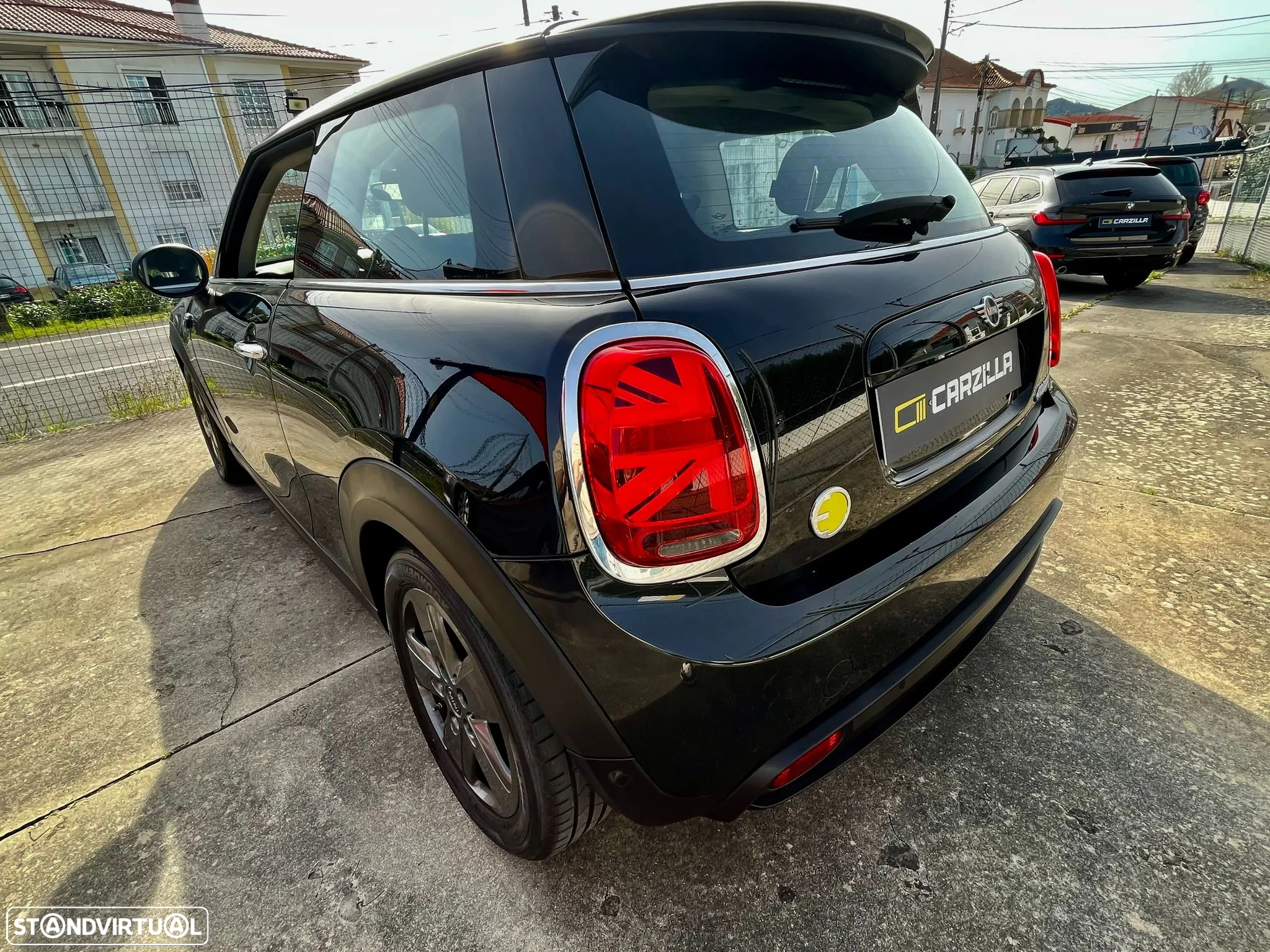 MINI 3 Portas Cooper SE Essential - 5