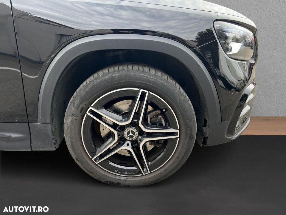 Mercedes-Benz GLB - 15