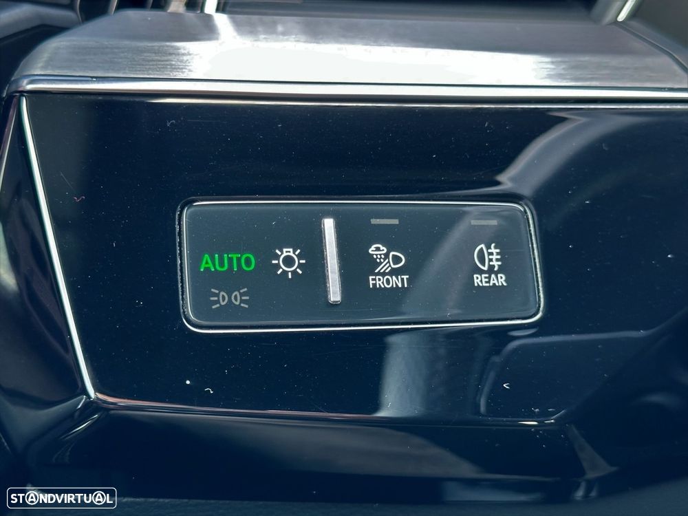 Audi e-tron 55 quattro S line - 36