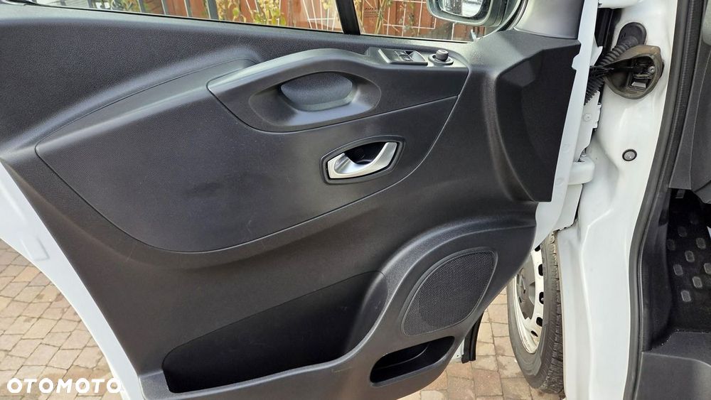Renault Trafic - 26