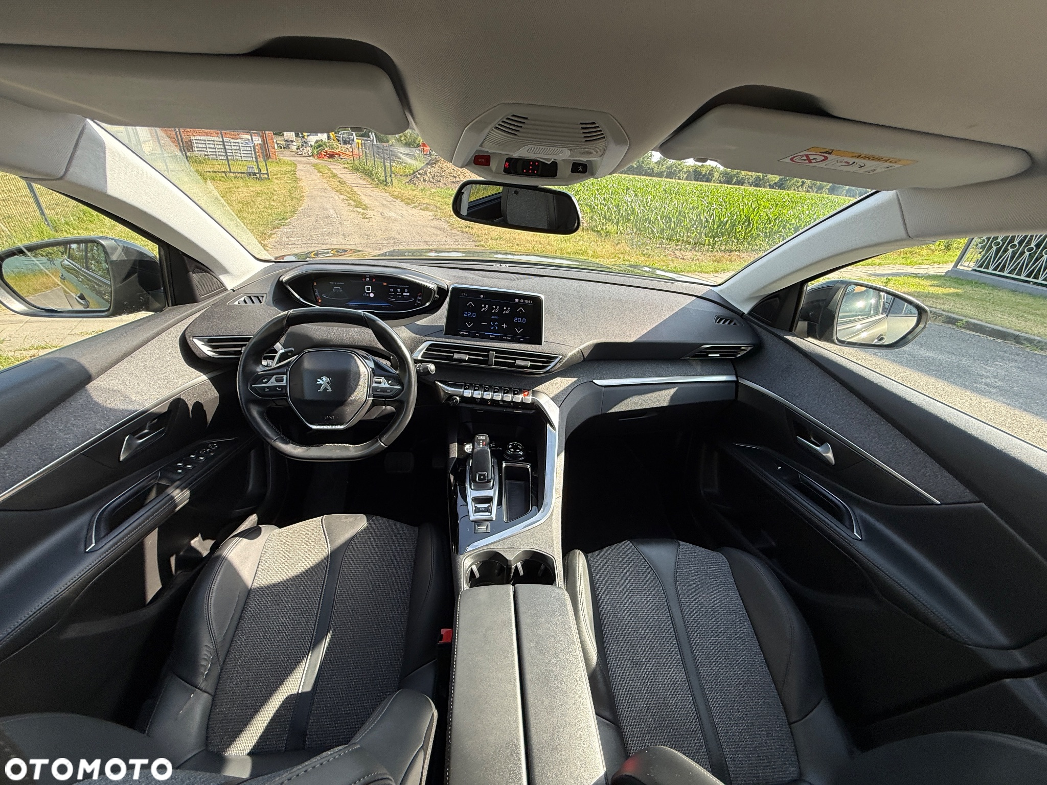 Peugeot 5008 1.2 PureTech Allure Pack S&S EAT8 - 22