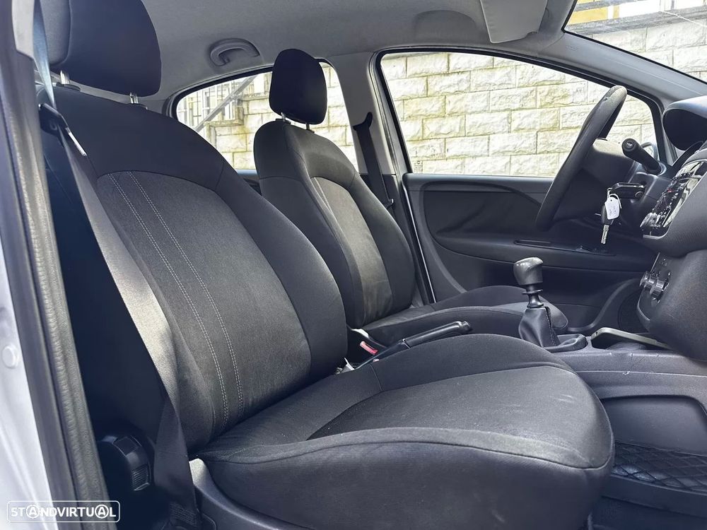 Fiat Punto 1.2 Young S&S - 11