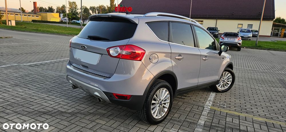Ford Kuga 2.0 TDCi 4WD Titanium - 4