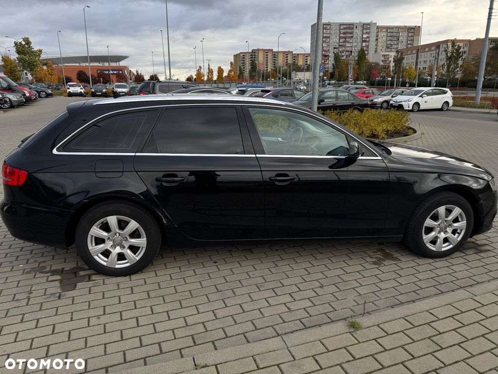 Audi A4 Avant - 13