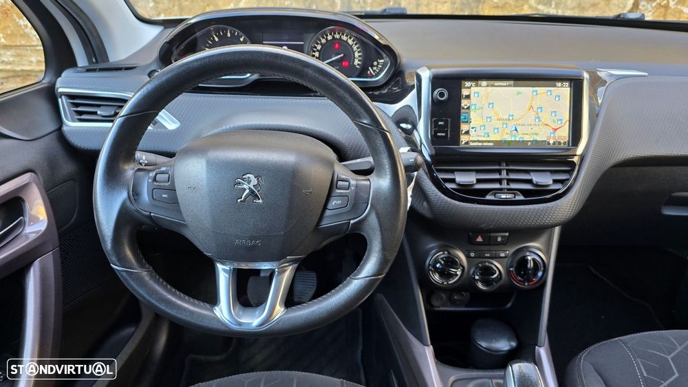 Peugeot 2008 1.6 BlueHDi Style - 12