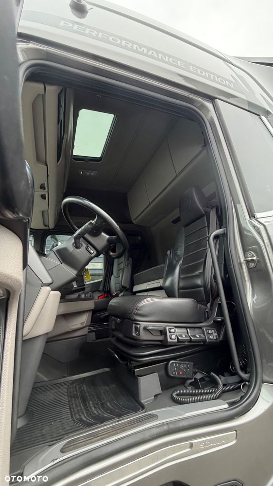 Scania S530 cała na poduszkach full opcja - 11