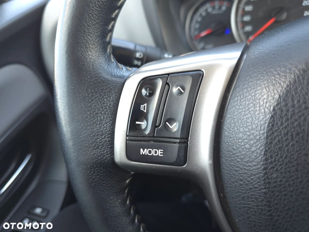 Toyota Yaris 1.33 Premium - 24