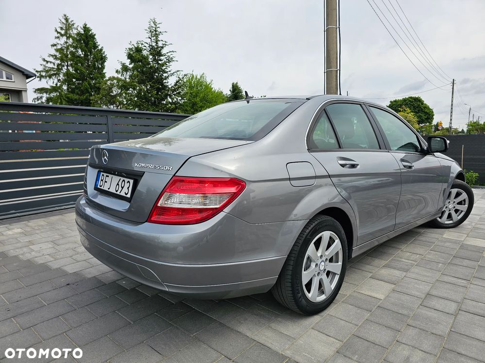 Mercedes-Benz Klasa C 180 Kompressor Automatik Avantgarde - 17