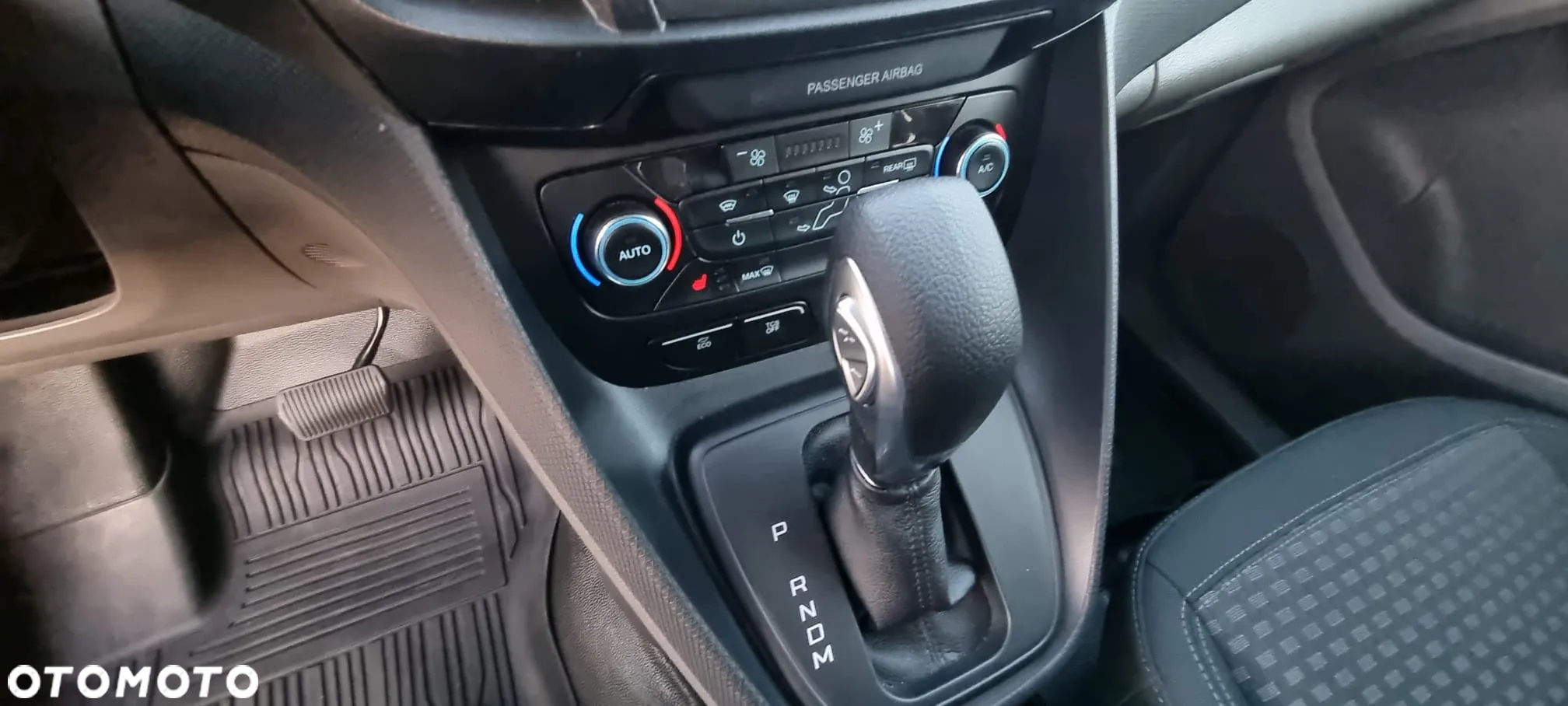 Ford Transit Connect 240 L2 Autm Trend - 24