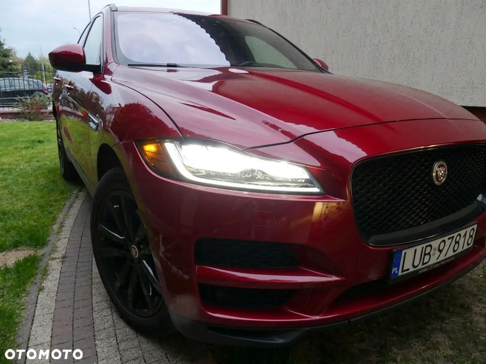 Jaguar F-Pace 30t AWD Prestige - 10