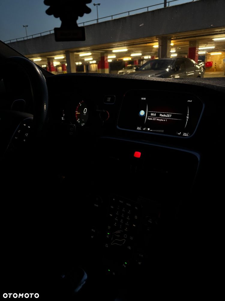 Volvo V40 D2 RDesign - 12