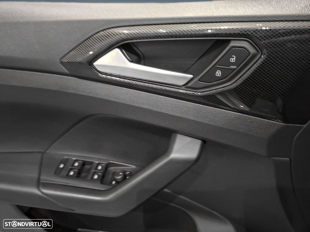 VW T-Cross 1.0 TSI Urban - 20