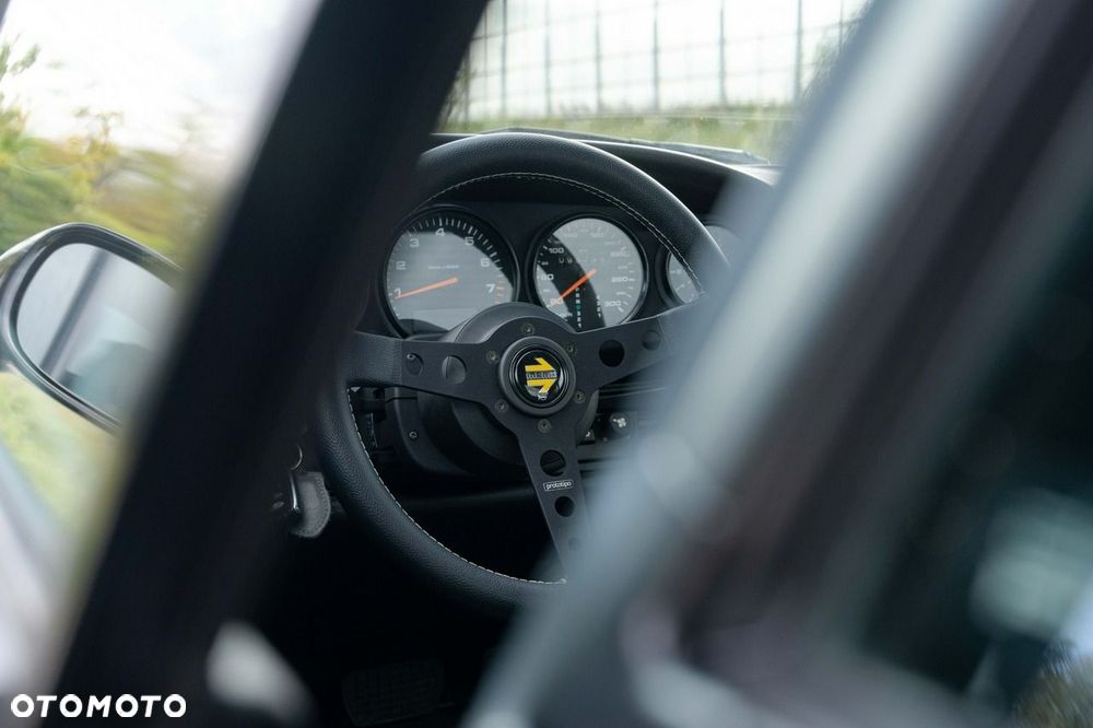 Porsche 911 - 27