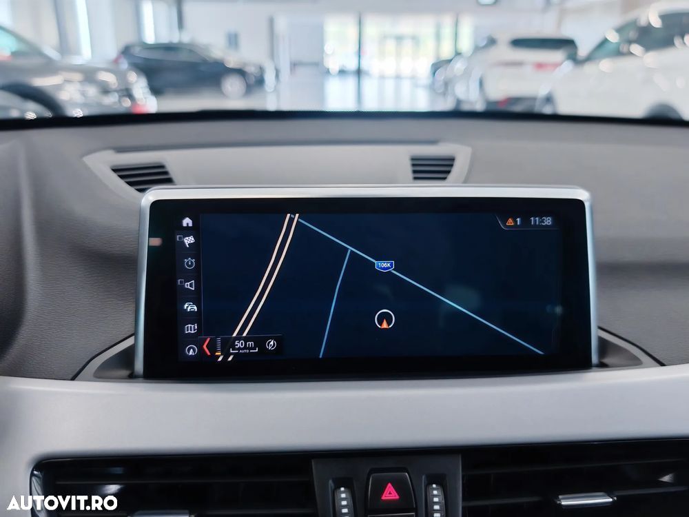 BMW X1 sDrive18i - 10