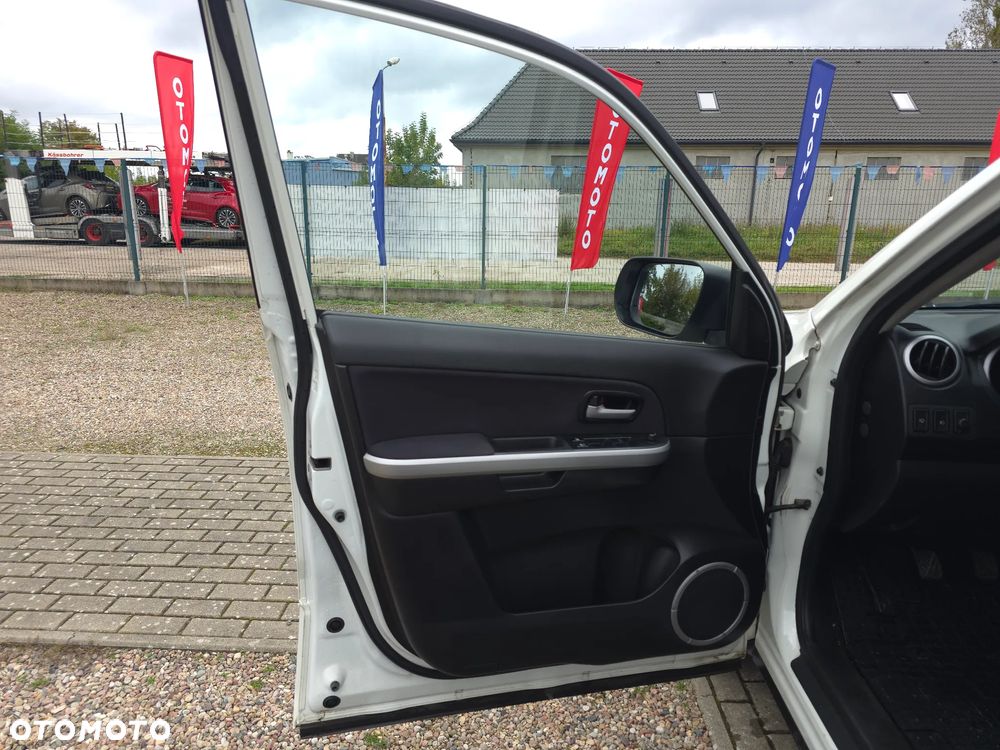 Suzuki Grand Vitara 2.4 Premium - 14