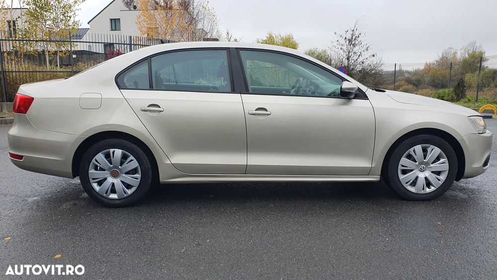 Volkswagen Jetta 1.6 TDI CR DPF Comfortline - 4