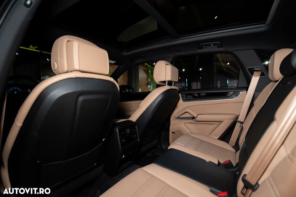 Porsche Cayenne Tiptronic S - 33