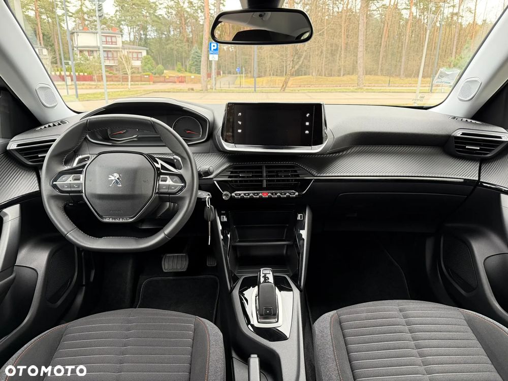 Peugeot 2008 PureTech 130 EAT8 Active - 16