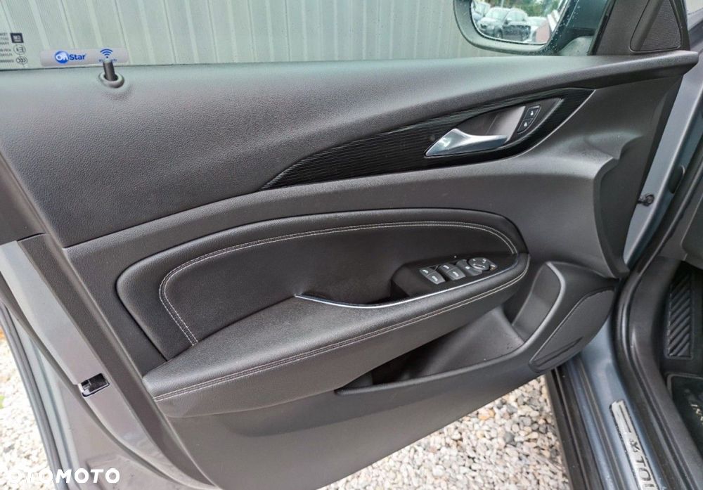 Opel Insignia - 18