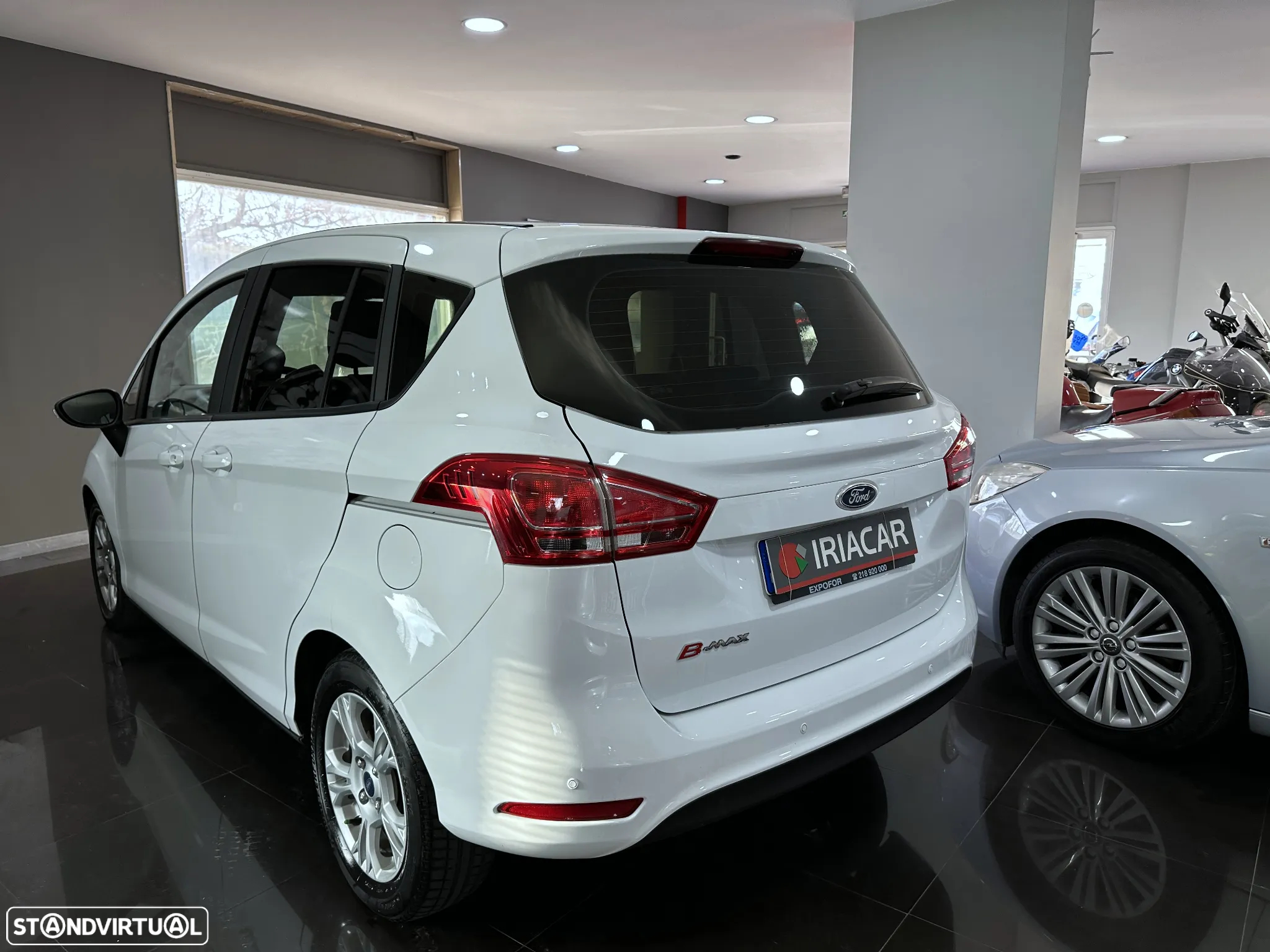 Ford B-Max 1.5 TDCi Titanium - 11