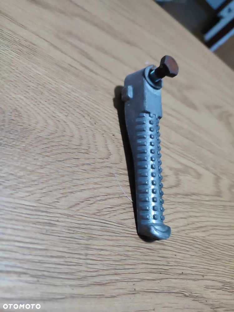 Podnóżek Peugeot Speedfight - 2