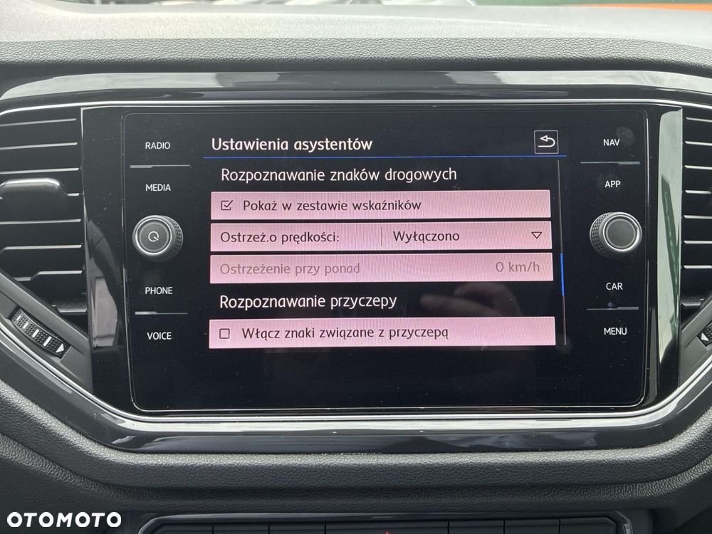 Volkswagen T-Roc - 33