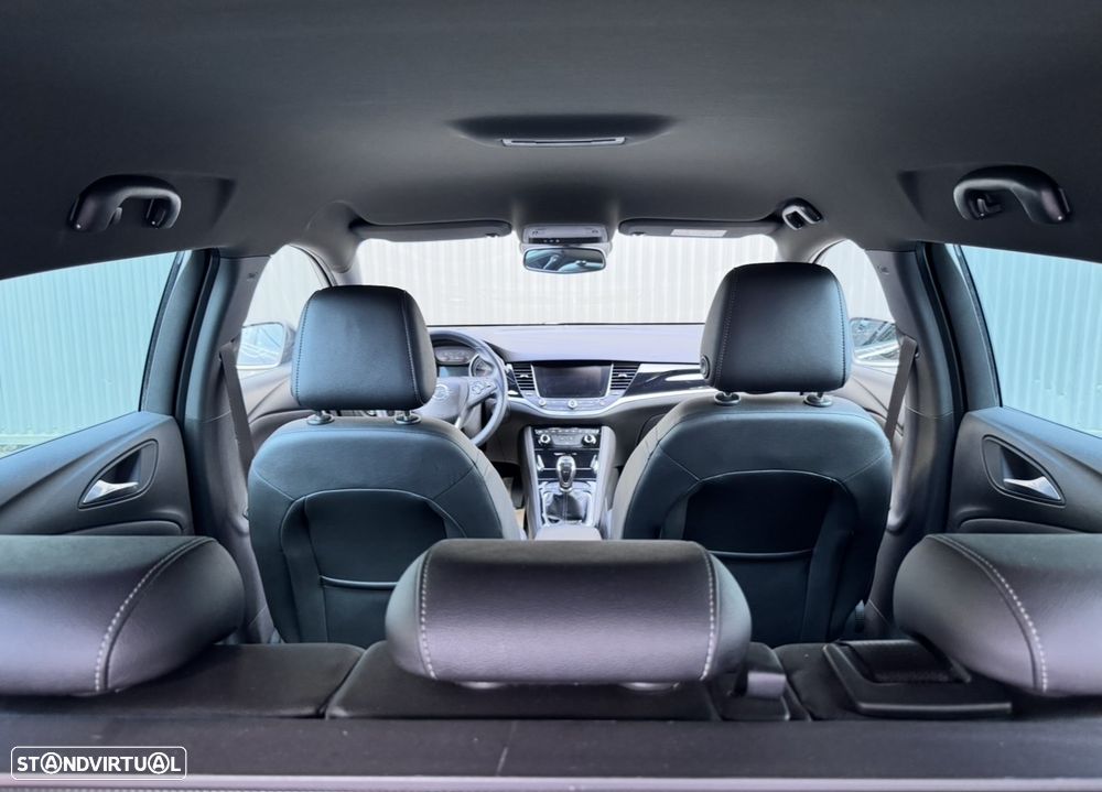 Opel Astra Sports Tourer - 14