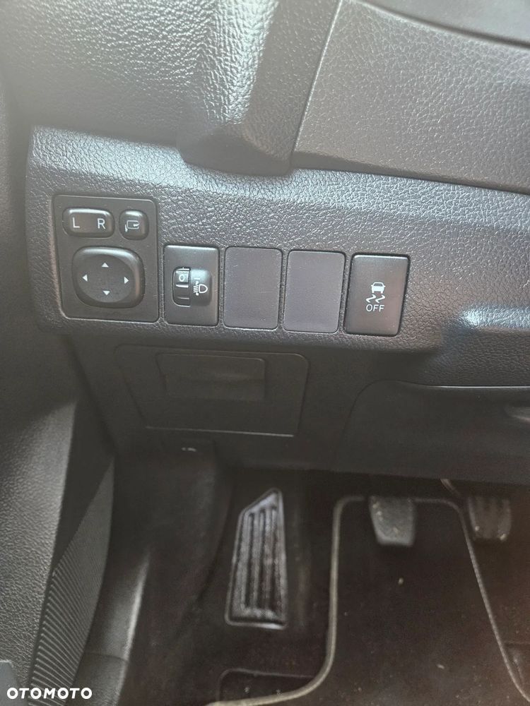 Toyota Auris 2.0 D-4D Comfort - 25