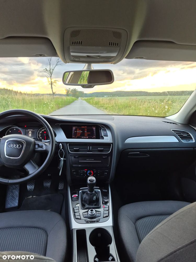 Audi A4 Avant - 8